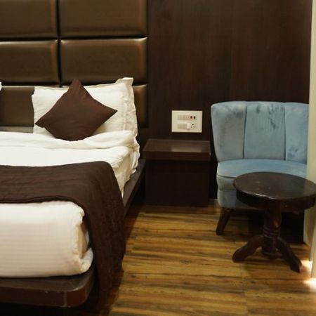Raas Mahal-Hotel In Jaipur Near Tourist Places المظهر الخارجي الصورة