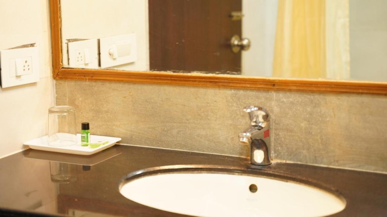Raas Mahal-Hotel In Jaipur Near Tourist Places المظهر الخارجي الصورة