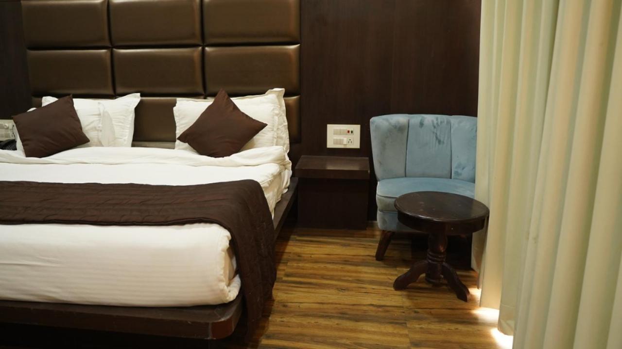 Raas Mahal-Hotel In Jaipur Near Tourist Places المظهر الخارجي الصورة