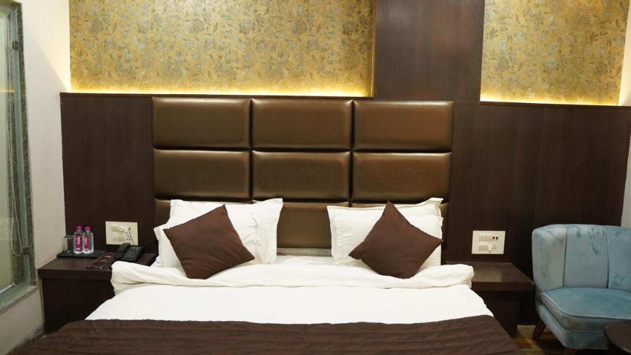 Raas Mahal-Hotel In Jaipur Near Tourist Places المظهر الخارجي الصورة